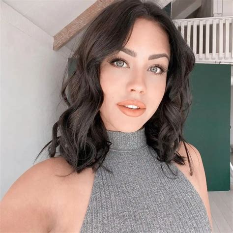 Alina Lopez Bio, Husband, Boyfriend, Age, Wiki, Real Name,。